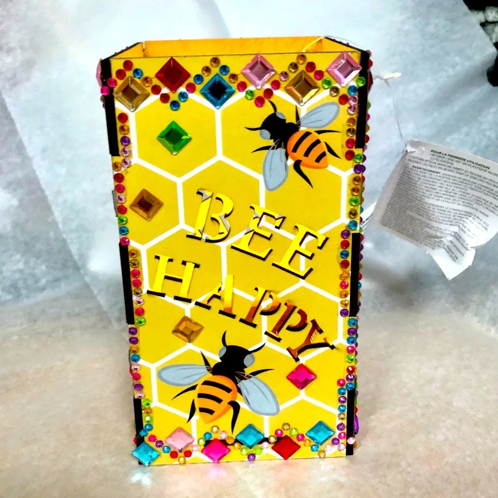 LANTERN BEE HAPPY wooden LED ARTS & CRAFTS handcrafted embellished/bedazzled NWT